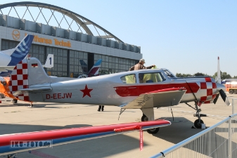 D-EEJW, Jak-18A / Yak-18A null