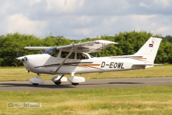 D-EOWL, Cessna 172R Skyhawk null