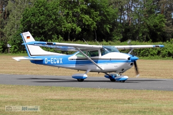 D-ECWX, Cessna-182P null