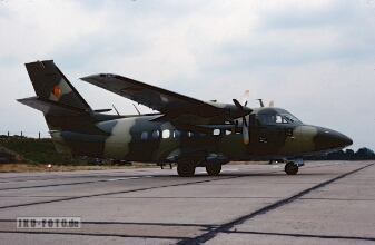 319 schwarz, Let L-410 UVP null