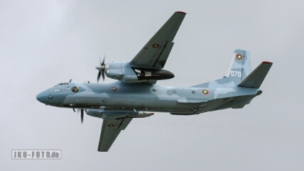070 weiss, An-26, Bulgarian Air Force 