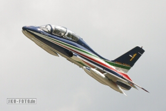 Nummer 1, Aermacci MB-339 Frecce Tricilore null