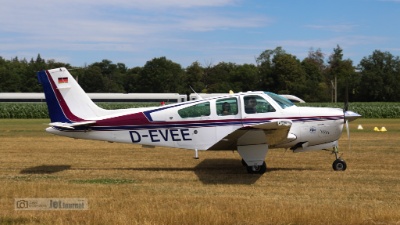 D-EVEE, Beechcraft F-33A EDOI Bienenfarm 2024