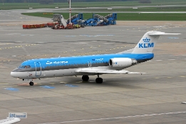 JetJournal Foto der Woche 18-2024 Fokker 70, PH-KZO in Hamburg Fuhlsbüttel, 2006